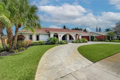 700 SW 75th Terrace Plantation FL 33317