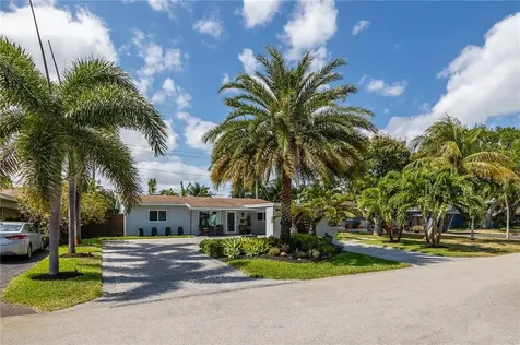 4351 NE 13th Avenue Oakland Park FL 33334