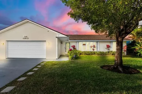 12621 SW 2nd Street Plantation FL 33325