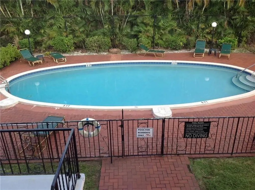 1431 S 14th Avenue Hollywood FL 33020