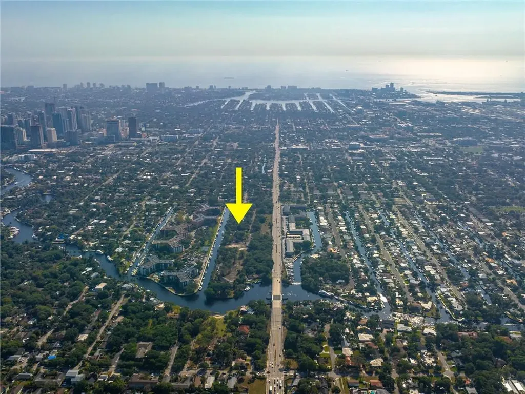 1131 Pina Del Rio Fort Lauderdale FL 33315