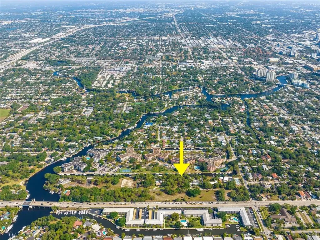 1131 Pina Del Rio Fort Lauderdale FL 33315