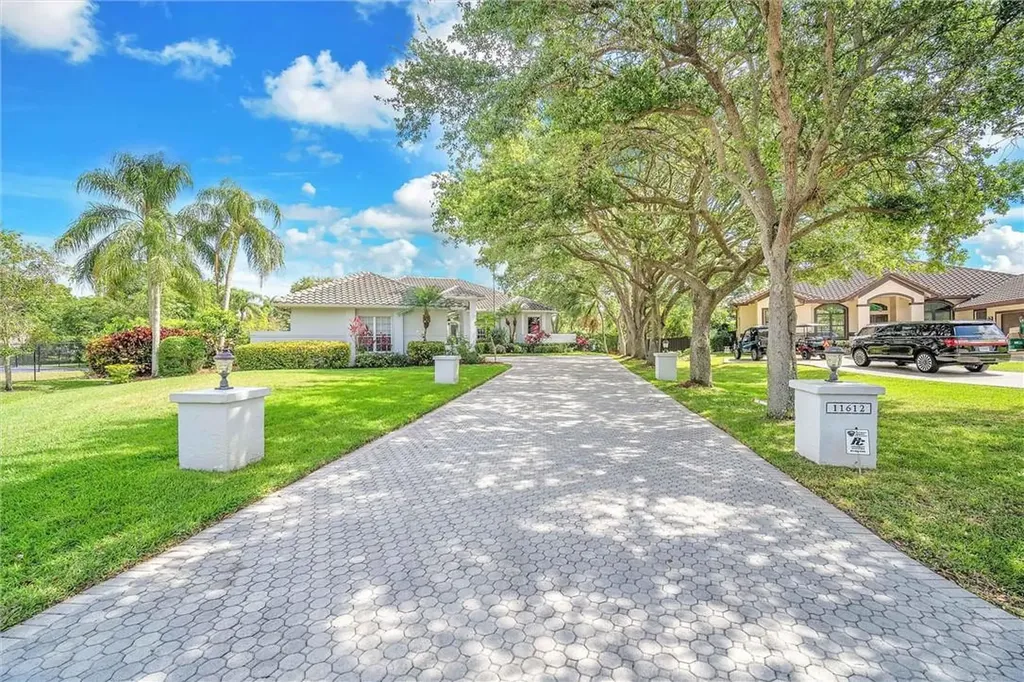 11612 NW 5th Street Plantation FL 33325