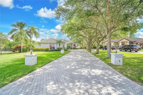 11612 NW 5th Street Plantation FL 33325