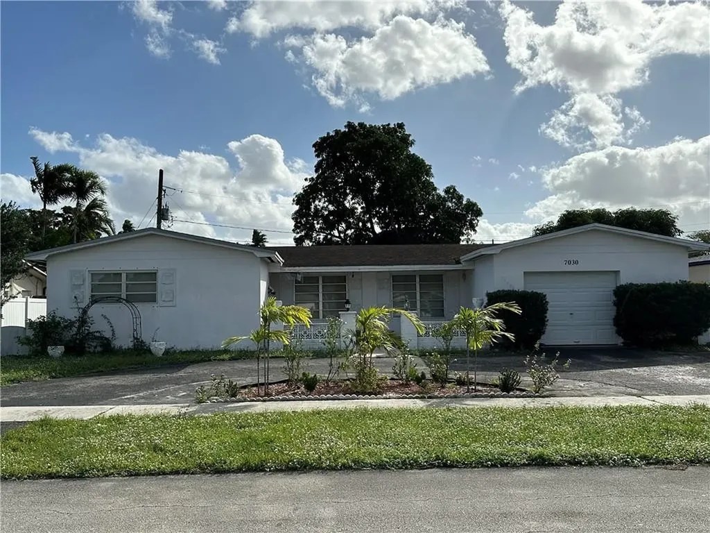 7030 SW 5th Court Pembroke Pines FL 33023
