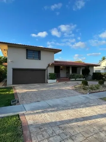 1888 NE 124th Street North Miami FL 33181