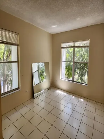 3660 Inverrary Drive Lauderhill FL 33319
