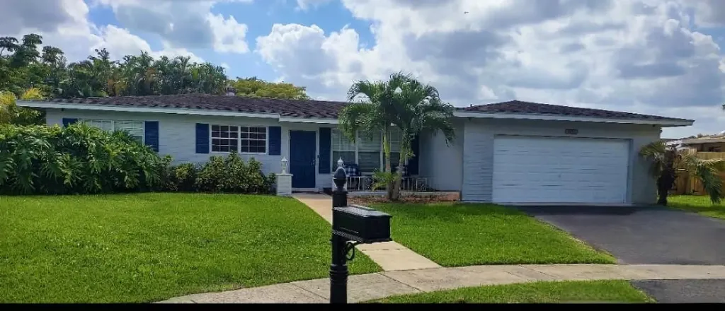 10620 NW 21st Court Pembroke Pines FL 33026