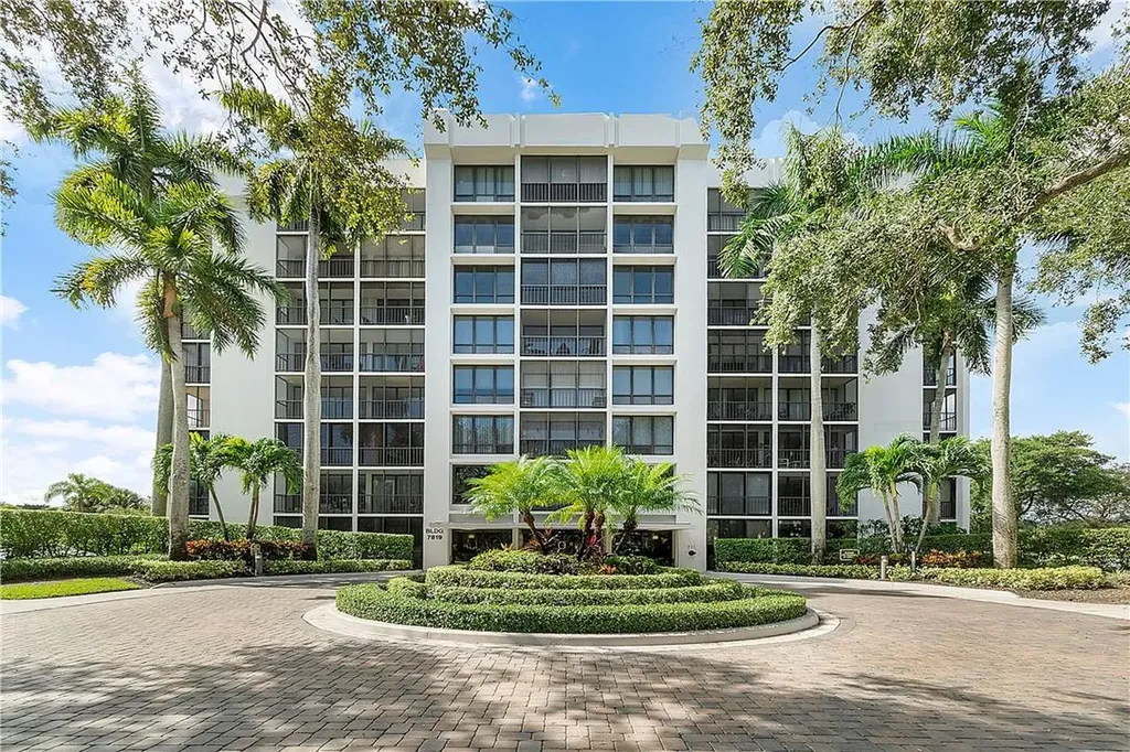 7819 Lakeside Boulevard Boca Raton FL 33434