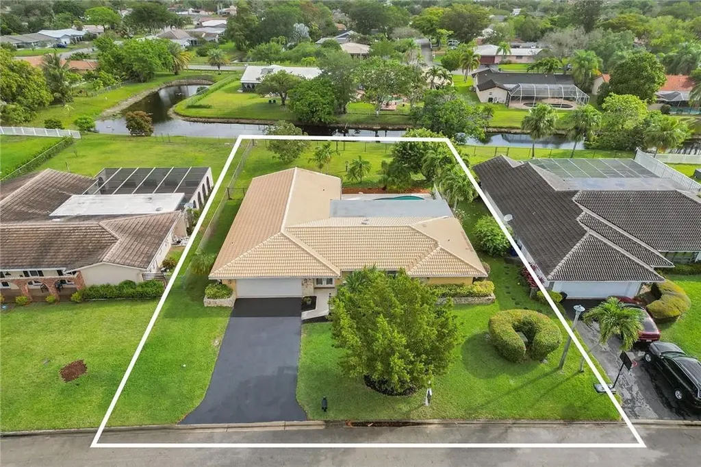 1051 NW 83rd Drive Coral Springs FL 33071