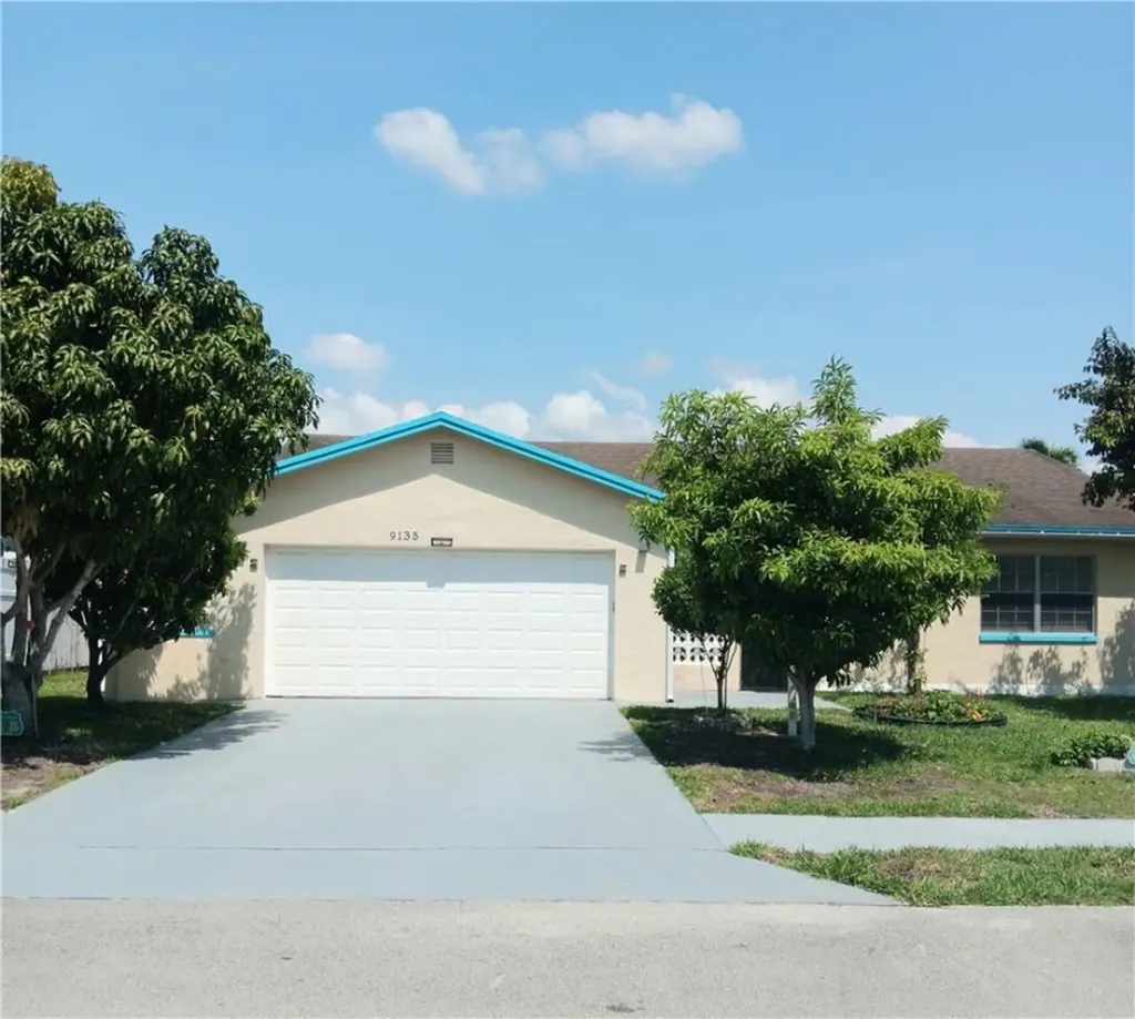 9135 SW 18th Street Boca Raton FL 33428