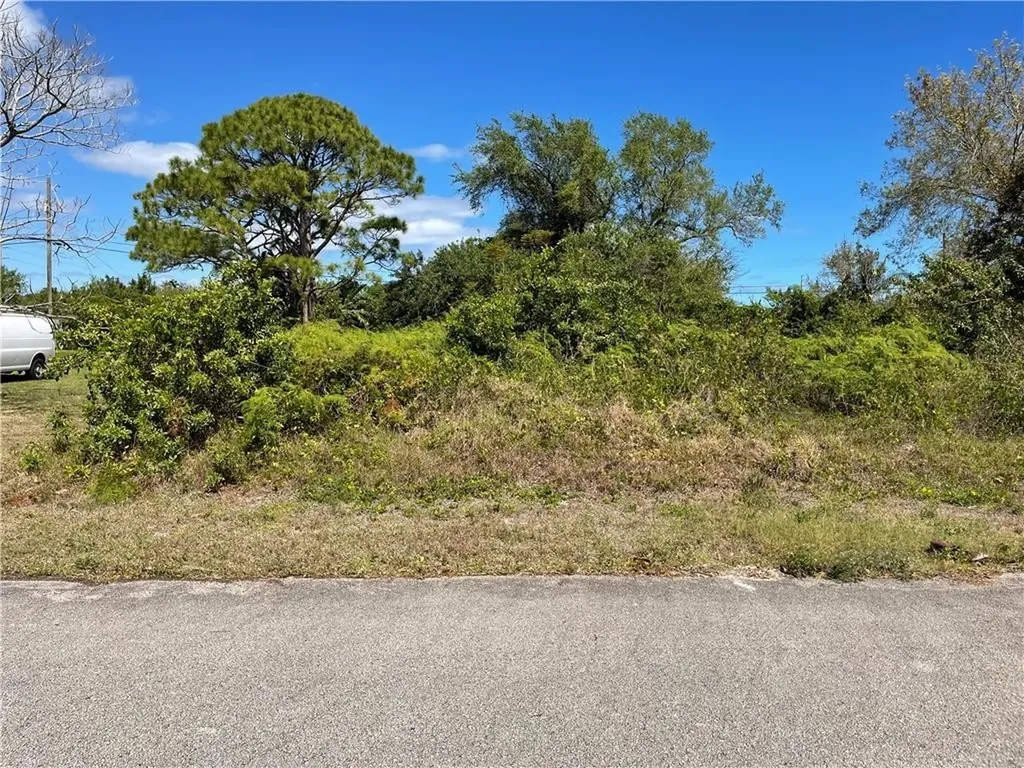 O O Barcelona Avenue Fort Pierce FL 34946