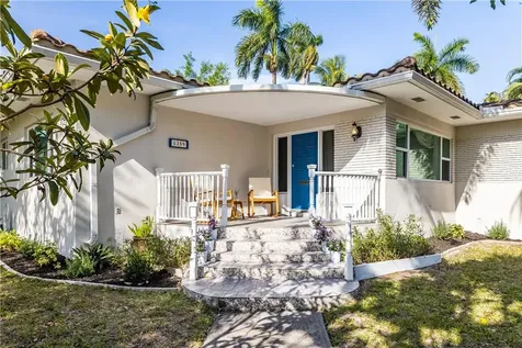 1359 Tyler Street Hollywood FL 33019