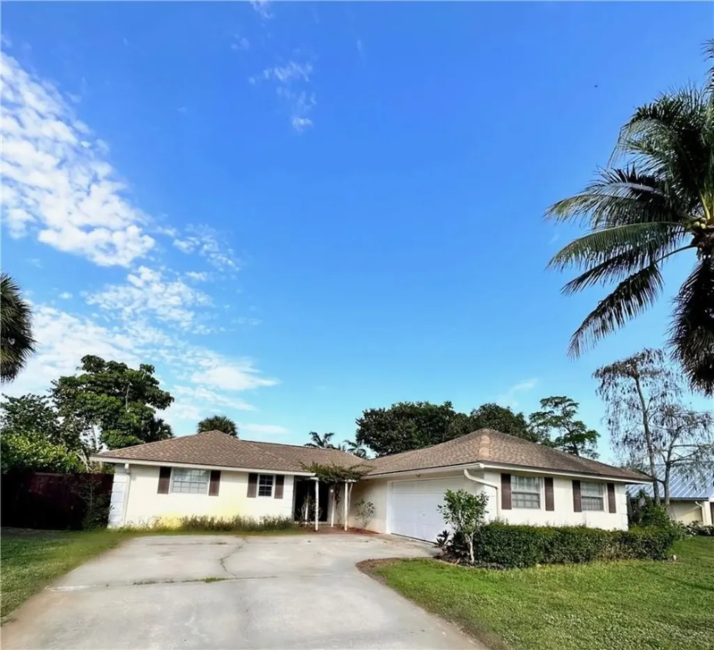 1612 Old Cypress Trail Wellington FL 33414