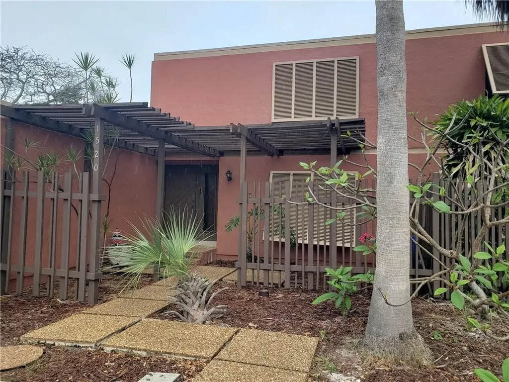 1520 Hammock Lane Pembroke Pines FL 33026