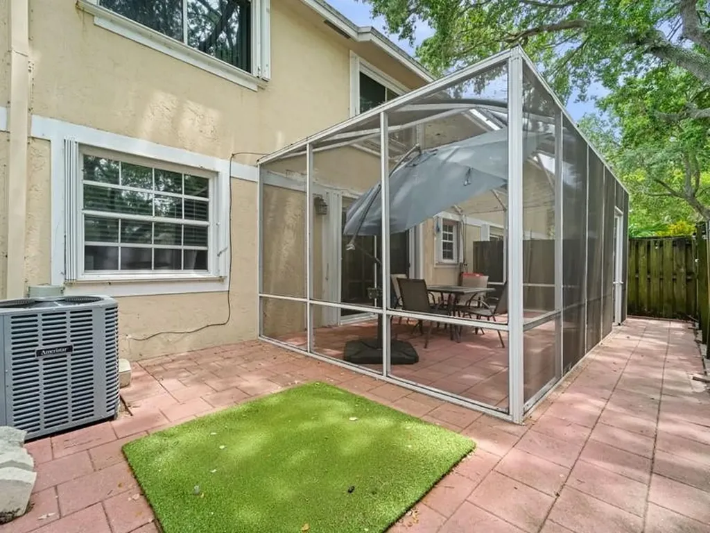 5053 SW 121st Terrace Cooper City FL 33330
