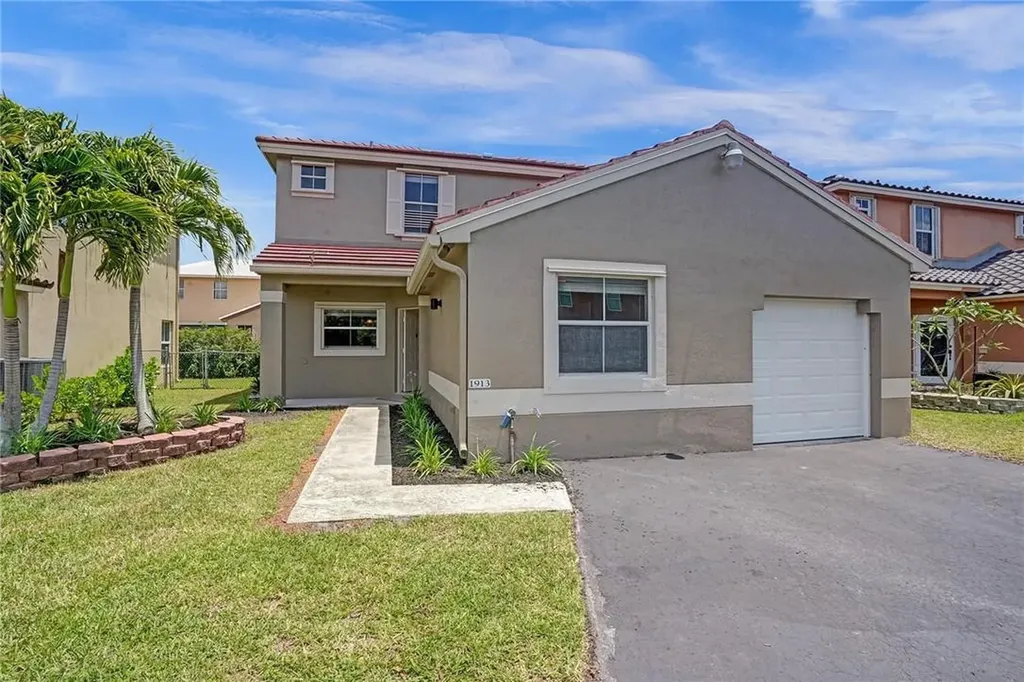 1913 NW 184th Way Pembroke Pines FL 33029