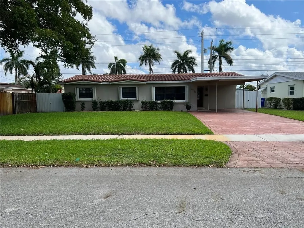 6940 Tyler Street Hollywood FL 33024