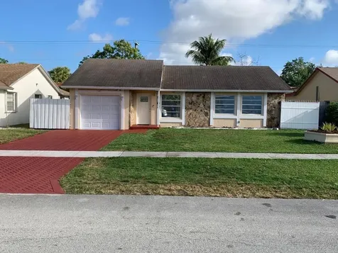8203 SW 19th Street North Lauderdale FL 33068