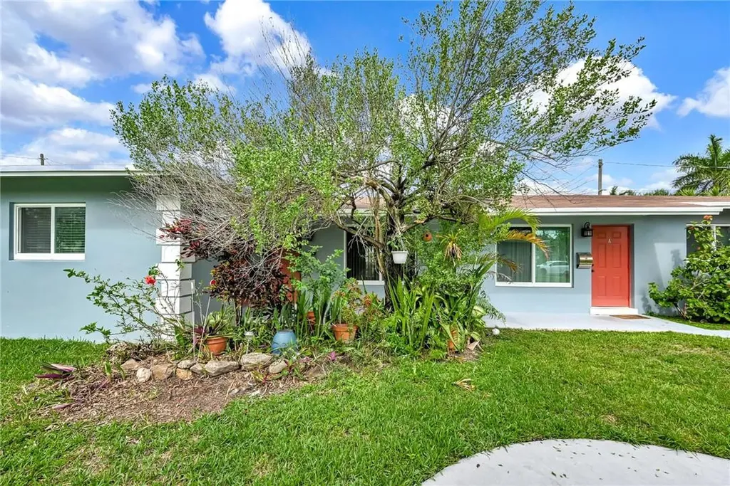 1644 NE 34th Street Oakland Park FL 33334