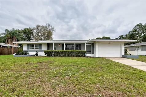 1925 Wyoming Avenue Fort Pierce FL 34982