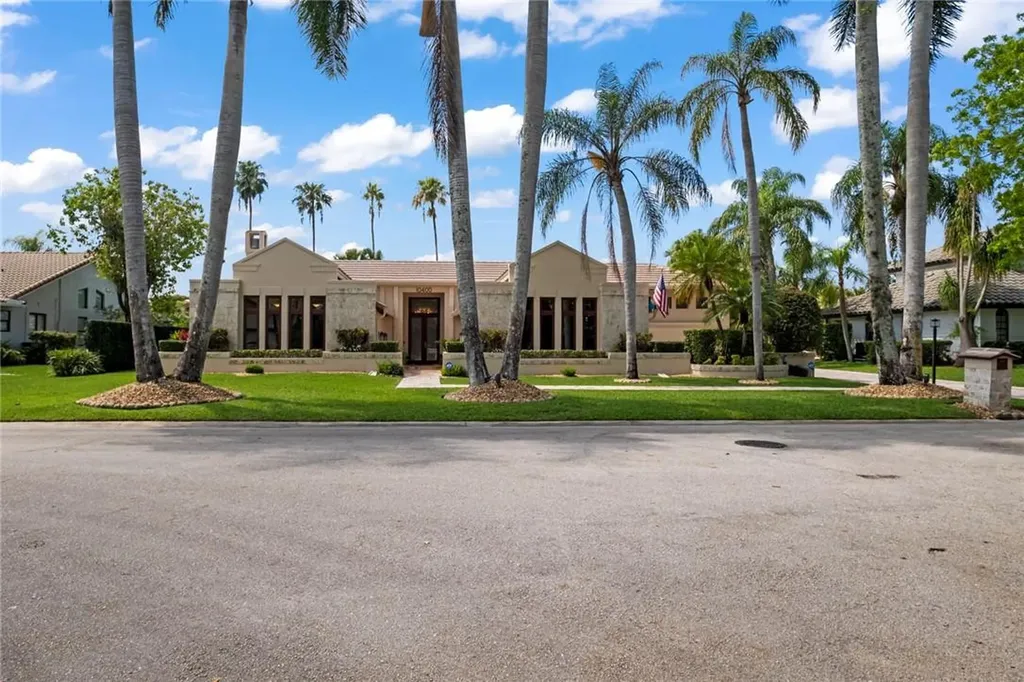 10400 NW 6th Court Coral Springs FL 33071