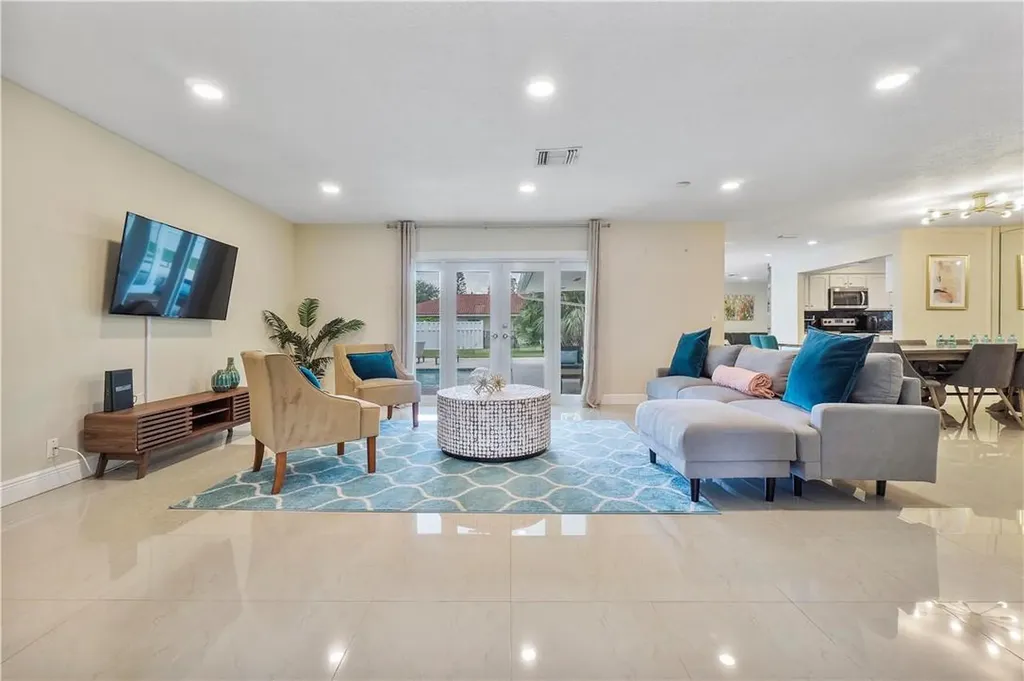 3891 NW 102nd Avenue Coral Springs FL 33065