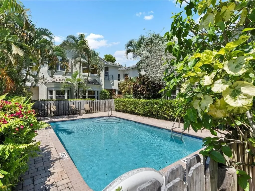 700 NE 7th Avenue Fort Lauderdale FL 33304