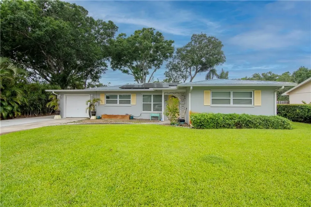 1215 21st Court Vero Beach FL 32960