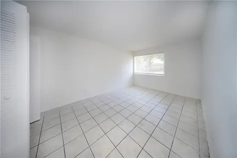 1000 NW 95th Terrace Miami FL 33150