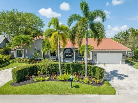 8600 N Lake Dasha Drive Plantation FL 33324