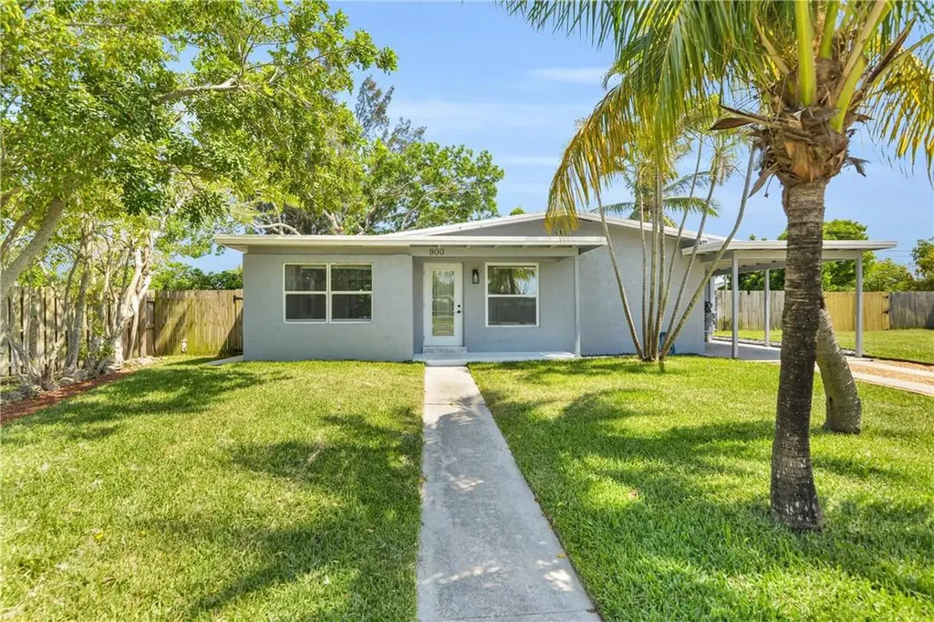900 W Branch Street Lantana FL 33462