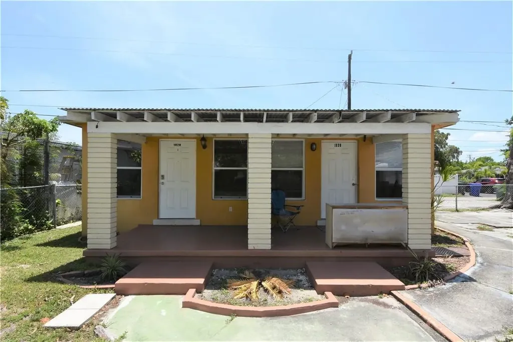 1828 Rodman Street Hollywood FL 33020