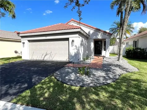 1516 Mira Vista Circle Weston FL 33327