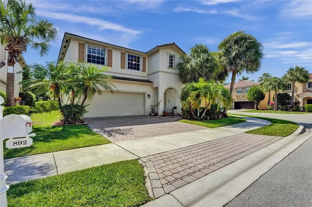 892 NW 126th Drive Coral Springs FL 33071
