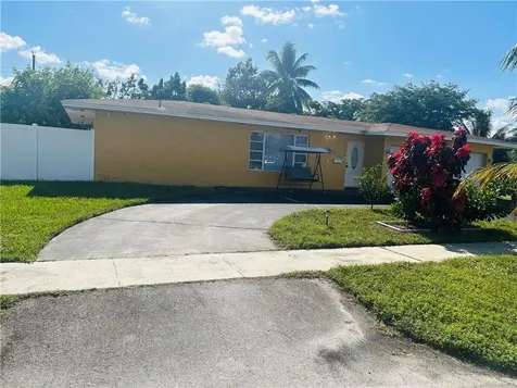 3190 NW 39th Place Lauderdale Lakes FL 33309