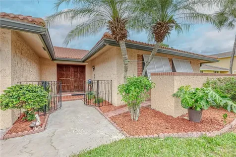 4221 NW 73rd Avenue Lauderhill FL 33319