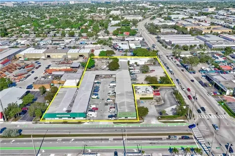 841 NE 44th Street Oakland Park FL 33334