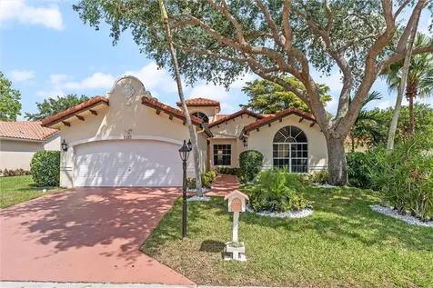 5017 Alencia Court Delray Beach FL 33484