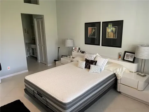 15864 SW 10th Street Pembroke Pines FL 33027