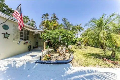 2326 Dewey Street Hollywood FL 33020