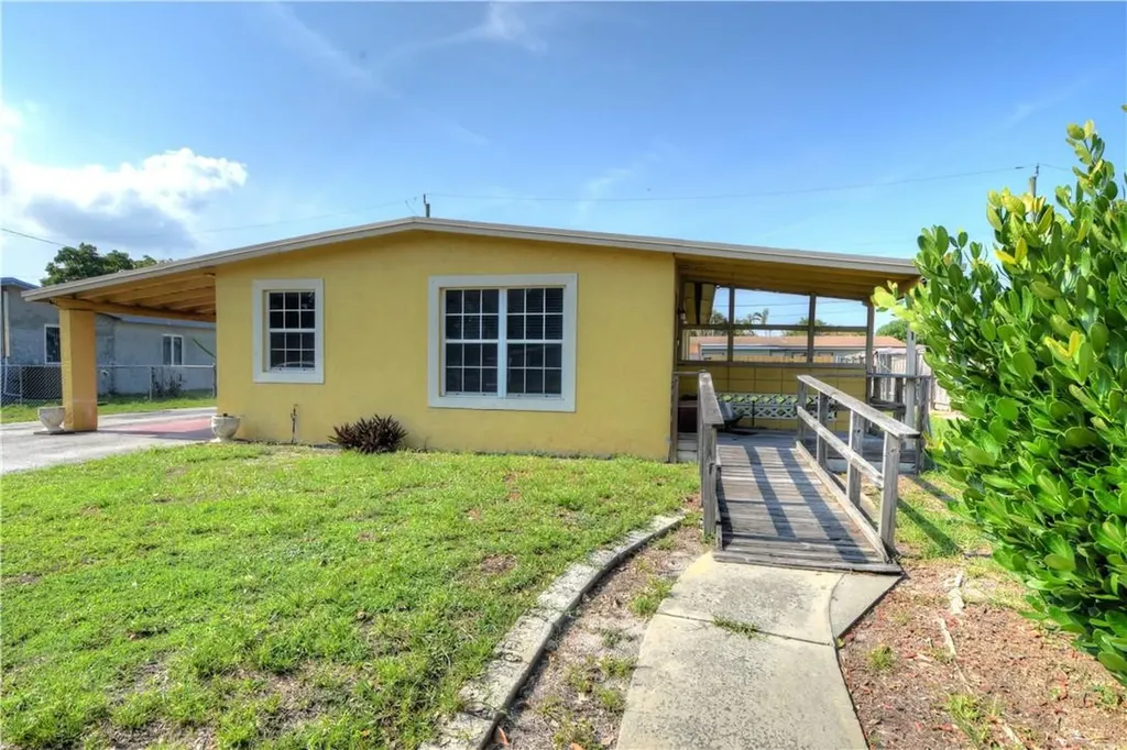 3411 NW 4th Court Lauderhill FL 33311