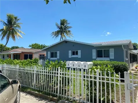2434 Sherman Street Hollywood FL 33020