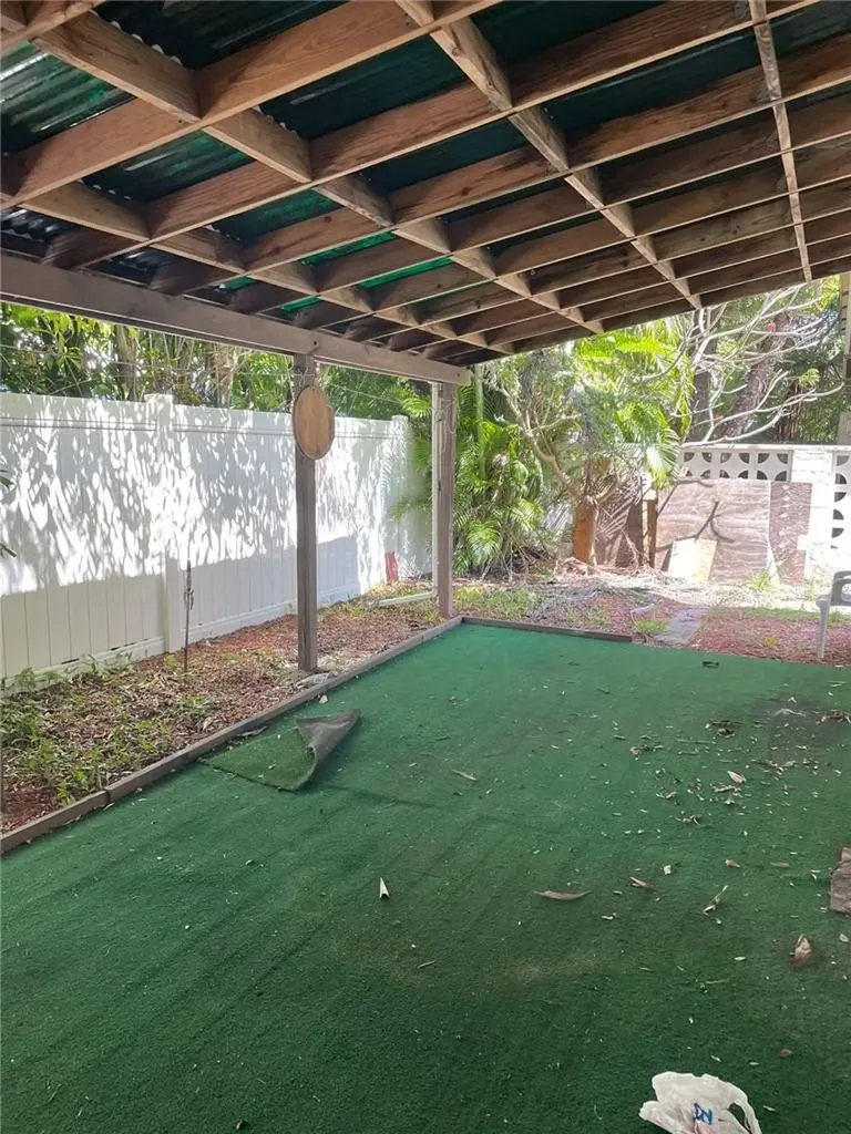 1425 NE 56th Street Fort Lauderdale FL 33334