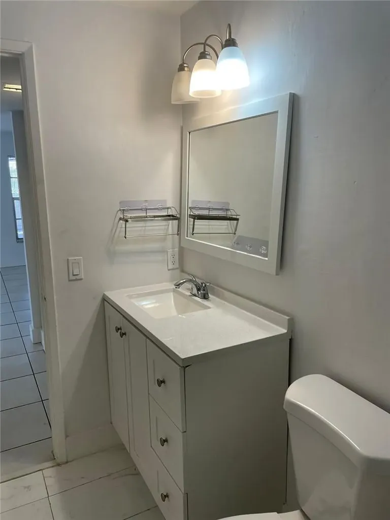 1425 NE 56th Street Fort Lauderdale FL 33334