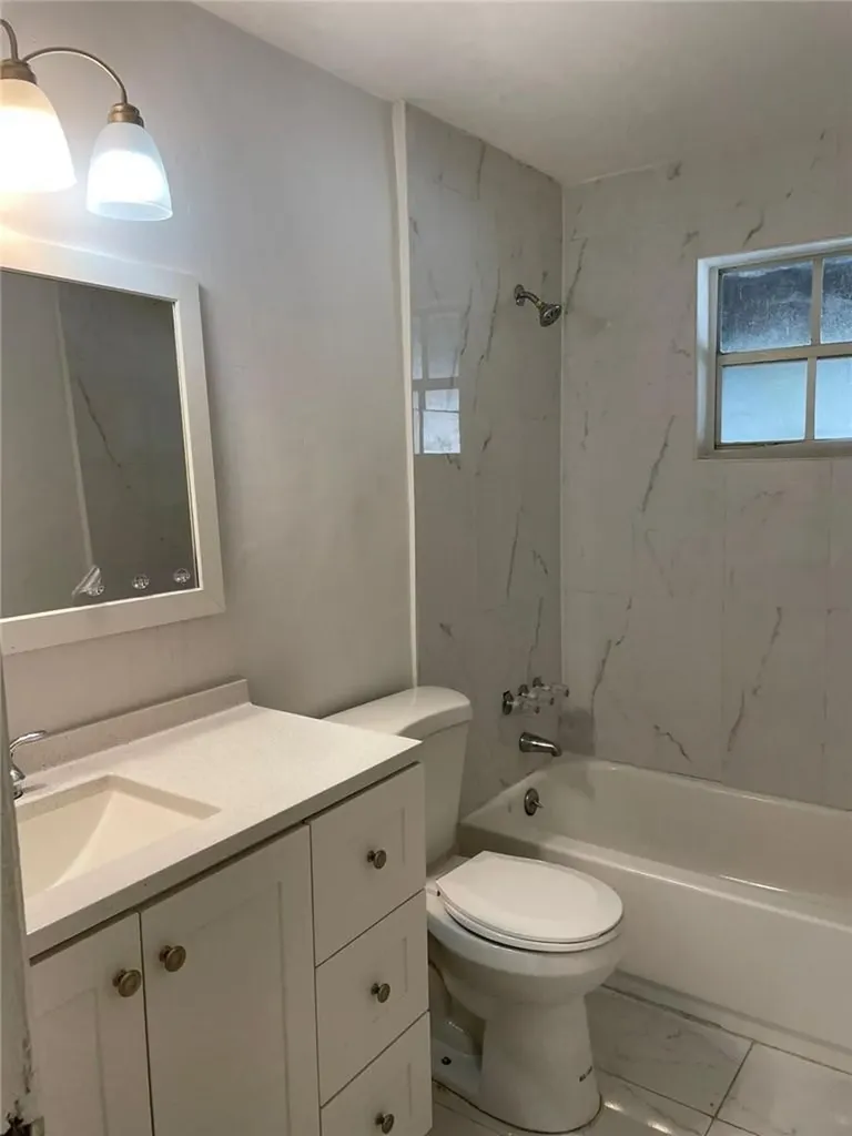 1425 NE 56th Street Fort Lauderdale FL 33334