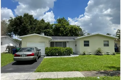 5711 NW 11th Street Lauderhill FL 33313