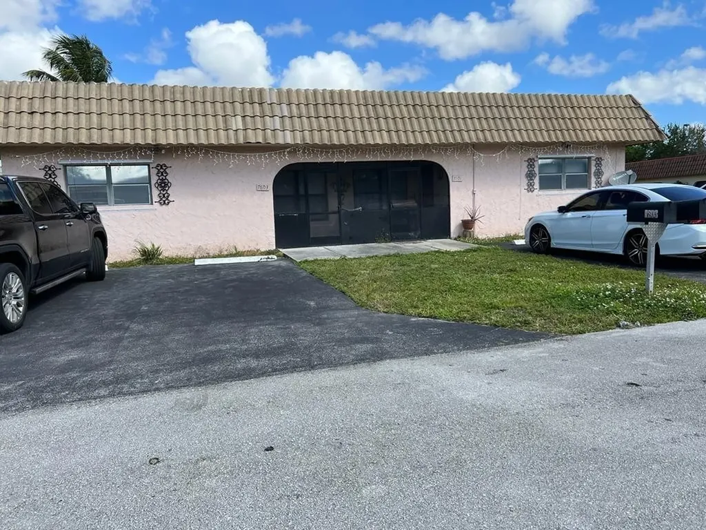 7803 NW 70th Court Tamarac FL 33321