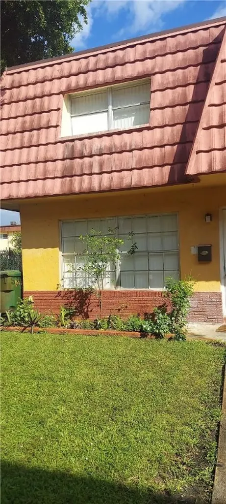 5307 NW 27th Street Lauderhill FL 33313