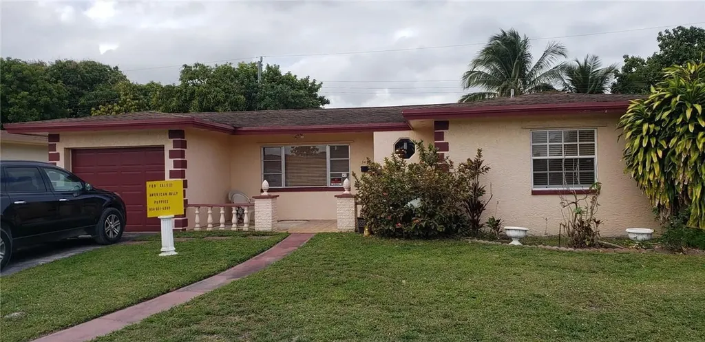 3641 NW 28th Street Lauderdale Lakes FL 33311
